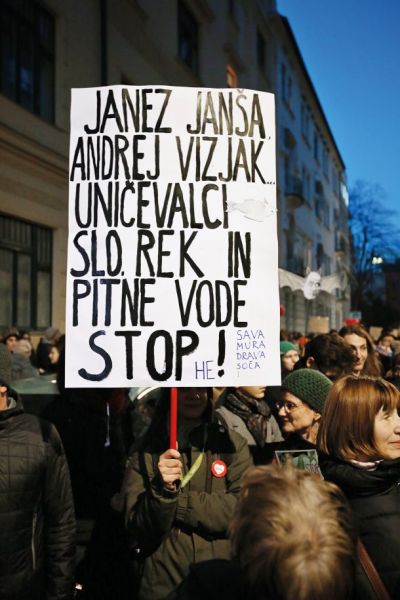 Protestniki na shodu proti sovraštvu so že 28. februarja letos, dva tedna pred nastopom ministra Vizjaka, vedeli, kaj se nam obeta