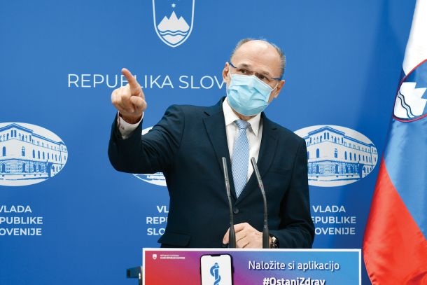 Recept za katastrofo: Najprej glavni govornik, potem koordinator za cepljenje Jelko Kacin.