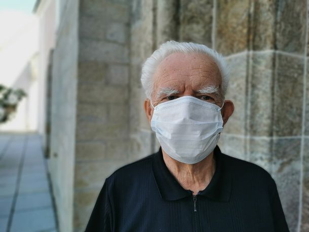 »Najhuje v pandemiji ni bil virus«