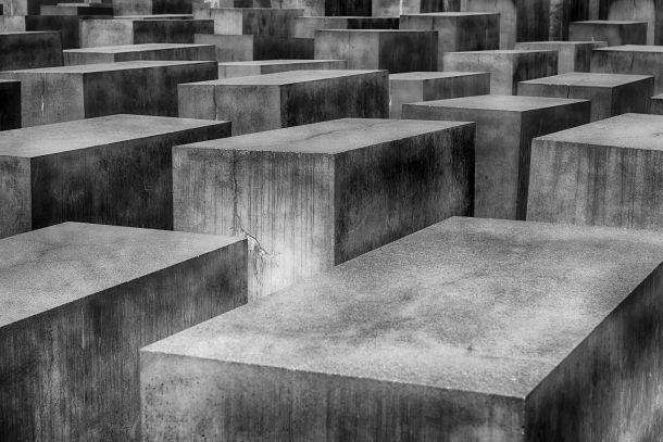 Spomenik žrtvam holokavsta