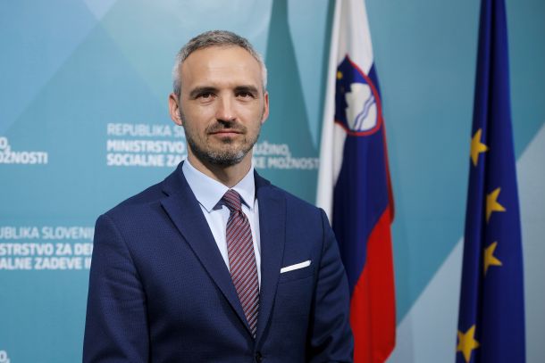 Janez Cigler Kralj, minister za delo, družino, socialne zadeve in enake možnosti