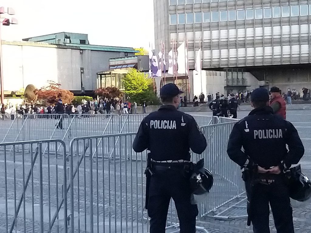 Barikade po Sloveniji