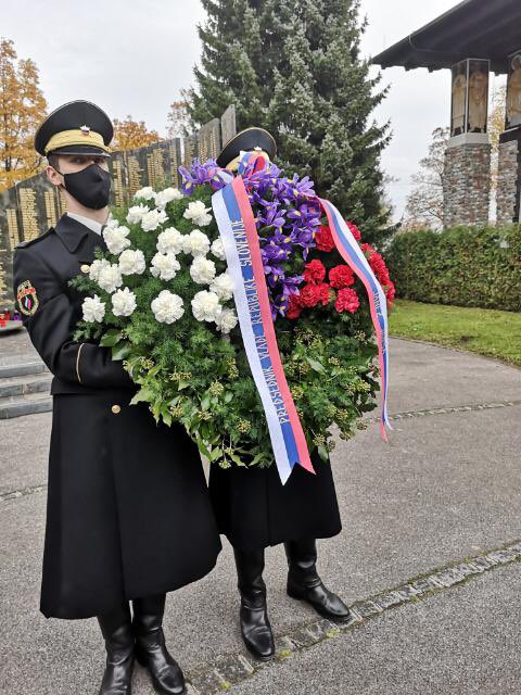 Polaganje venca domobrancem v imenu predsednika vlade Janeza Janše