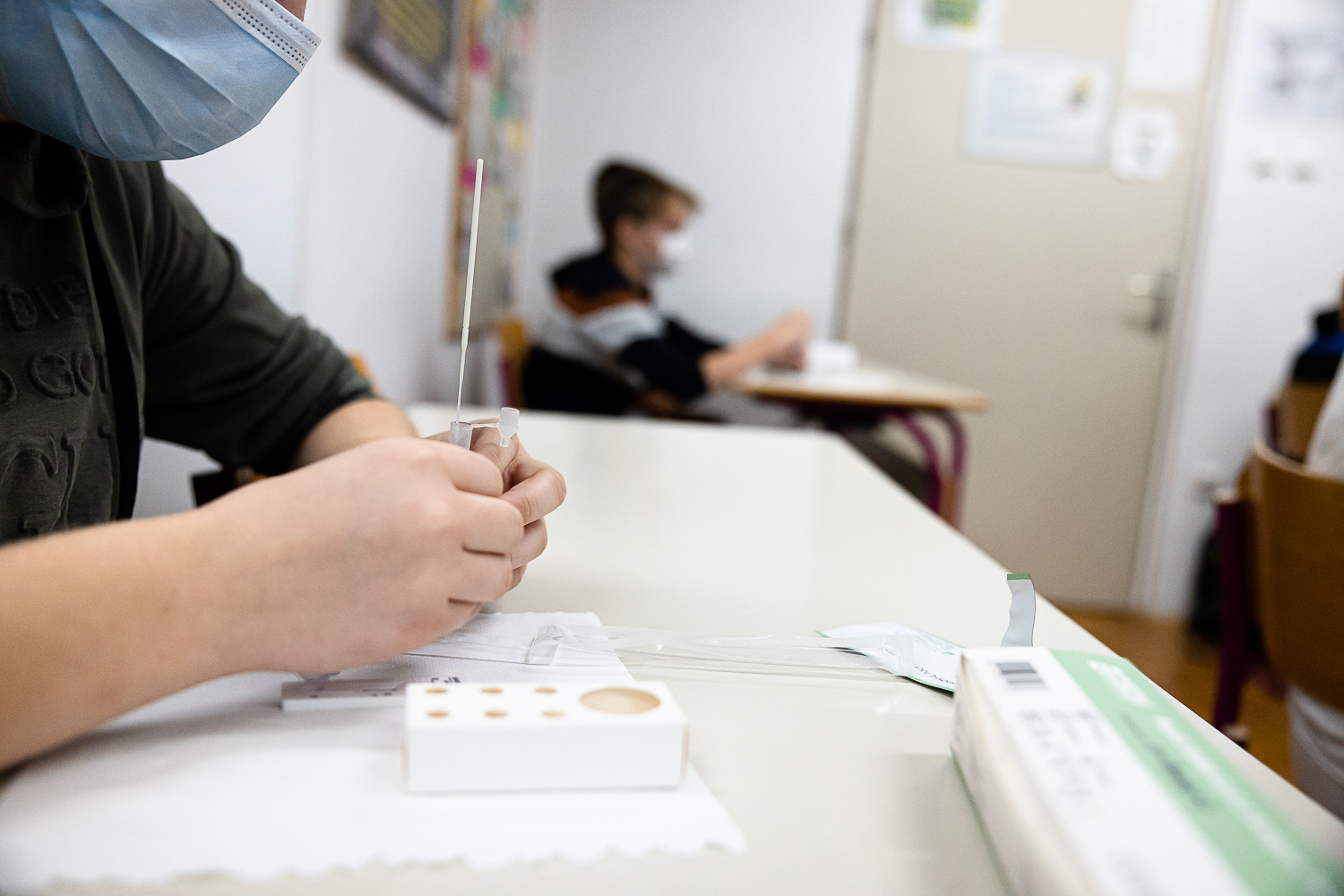 Samotestiranje na eni od kranjskih osnovnih šol | Luka Dakskobler
