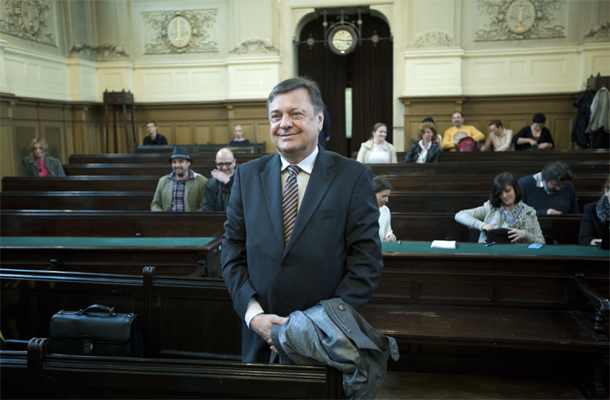 Zoran Janković na sodišču pred leti, ko je nastopil kot priča v sojenju proti Bošku Šrotu in Igorju Bavčarju