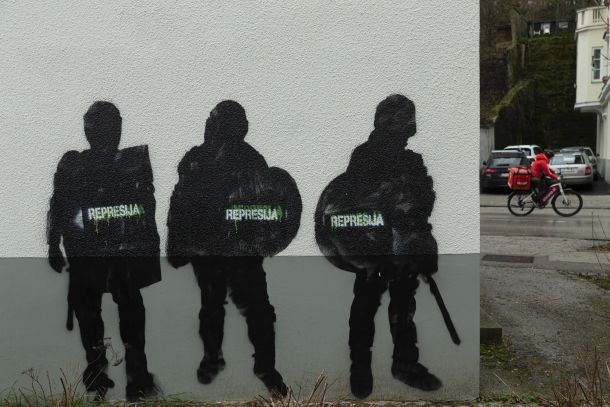 Grafiti proti policijskemu nasilju