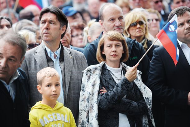 Alenka Jeraj, poslanka Janševe SDS in po novem tudi strokovnjakinja za gledanost