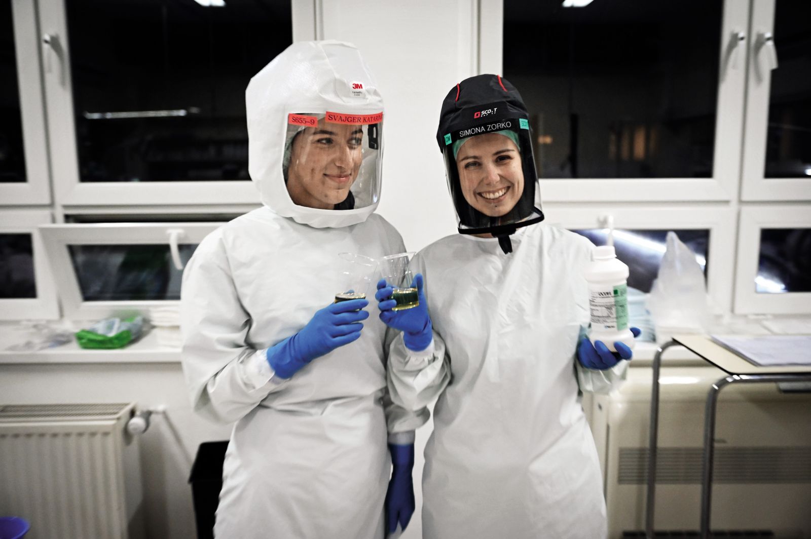 Malo za hec: nazdravljanje z odvajalom