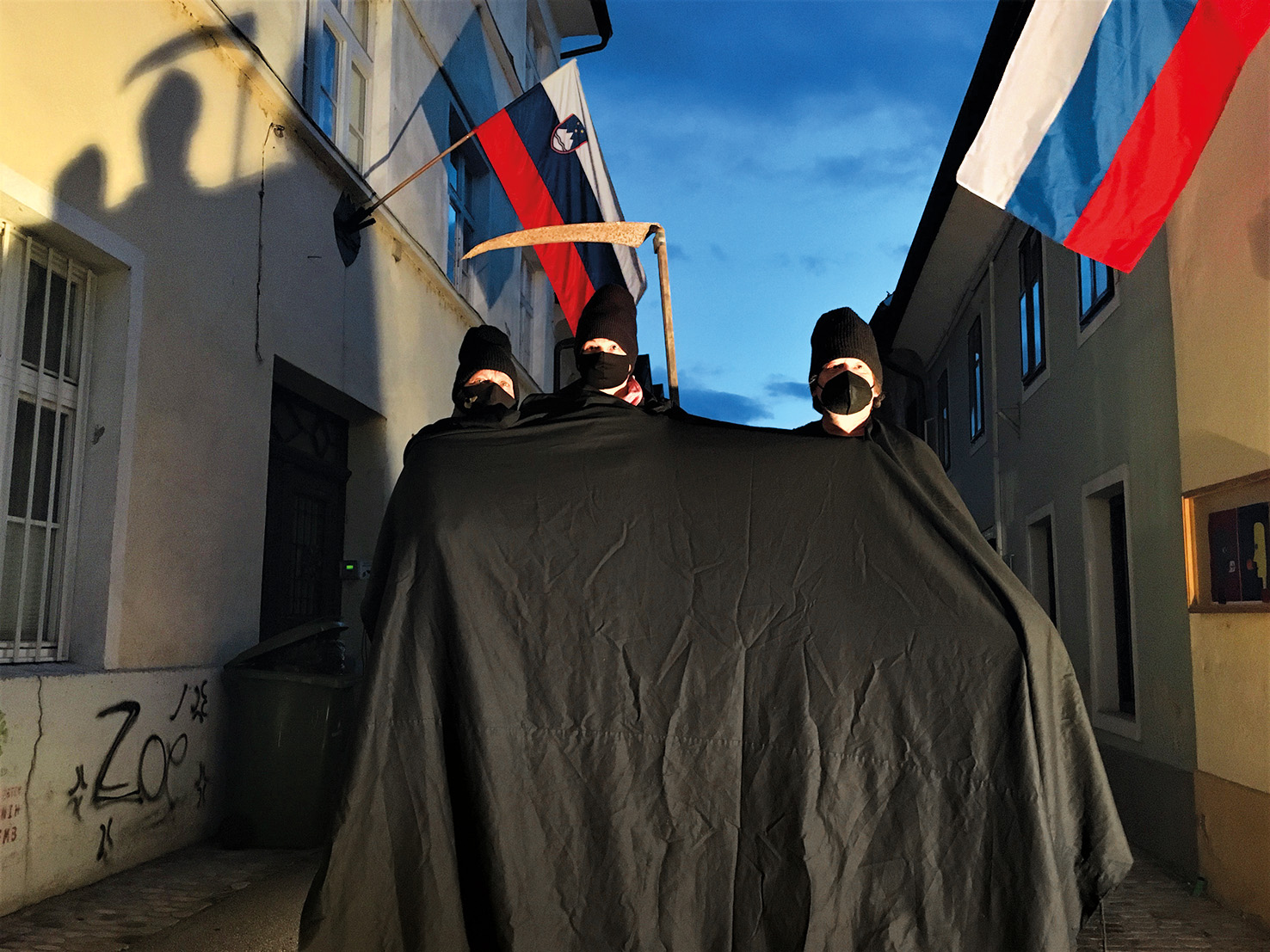 Samozaposlena v kulturi in upokojen samozaposleni: Triglav, performans, kulturni praznik, KR | Ana Štular