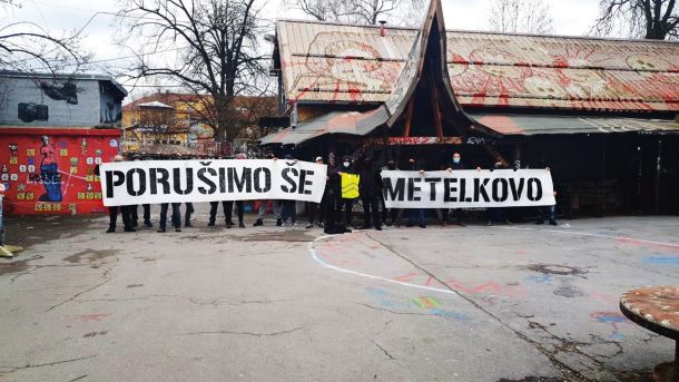 Sobotno srečanje rumenih jopičev na Metelkovi