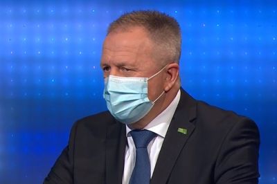 Zdravko Počivalšek v oddaji Politično na TV Slovenija