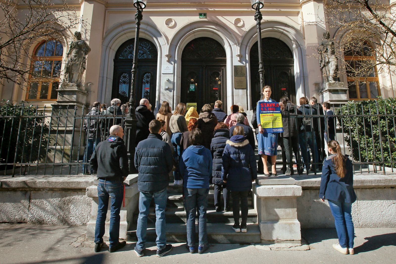 Stavka učiteljev na Elektrotehniški-računalniški strokovni šoli in gimnaziji Ljubljana na Vegovi | Borut Krajnc