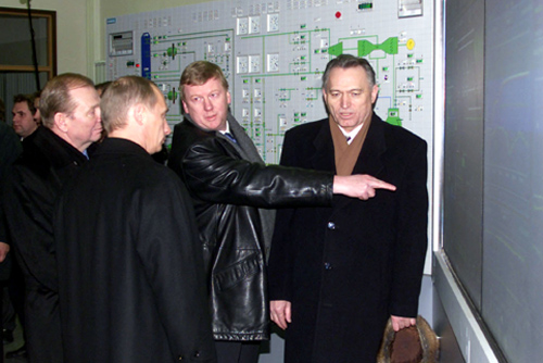 Vladimir Putin in N leta 2000 v Sankt Peterburgu