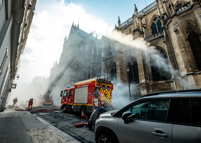 Film tedna: Notre-Dame v plamenih