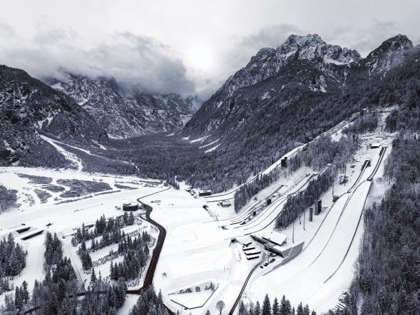 Nordijski center Planica: avtorji - arhitektura športnih objektov: studio abiro, dr. Matej Blenkuš, Miloš Florijančič, Klemen Kobal; arhitektura osrednjega objekta ter servisnih in ogrevalnih objektov: StVAR, Aleš Vodopivec, Marko Smrekar; krajinska ureditev: Studio AKKA, dr. Ana Kučan, Luka Javornik (sodelavci: Gaja Trbižan, Miha Slekovec, Maj Plemenitaš, Ana Tepina, Mojca Kumer)