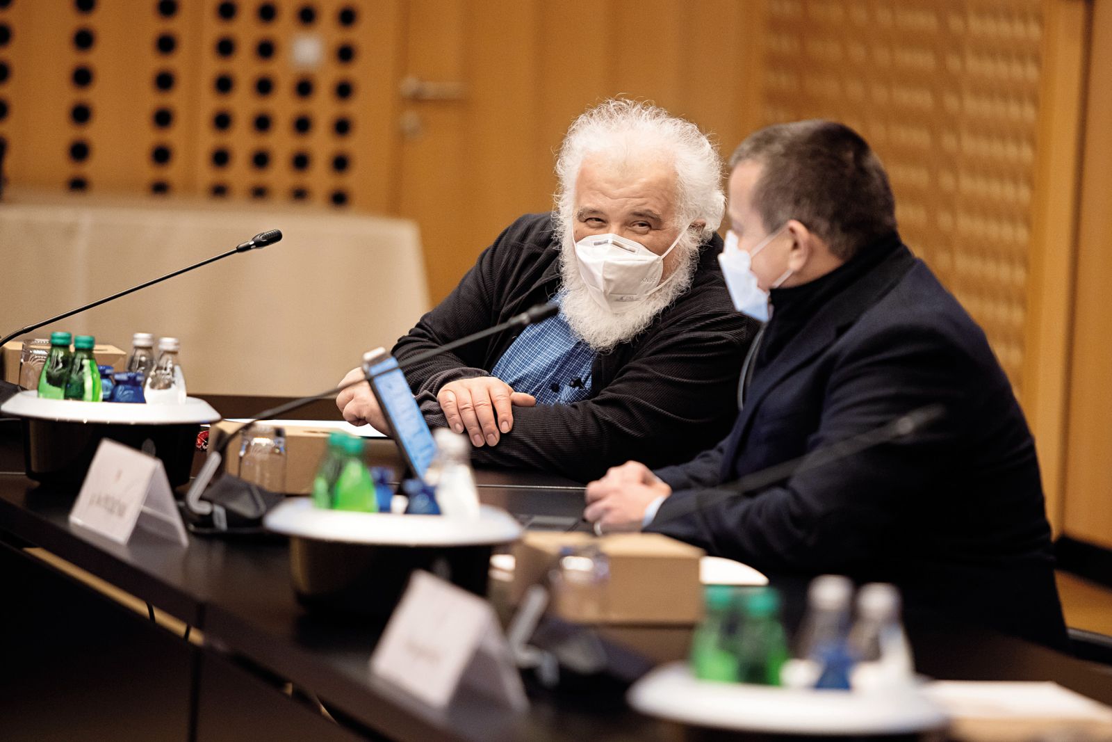 Posvet stroke in gospodarstva na Brdu: Milan Krek in Joc Pečečnik | Luka Dakskobler