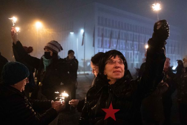 Svetlana Makarovič na petkovem protivladnem protestu