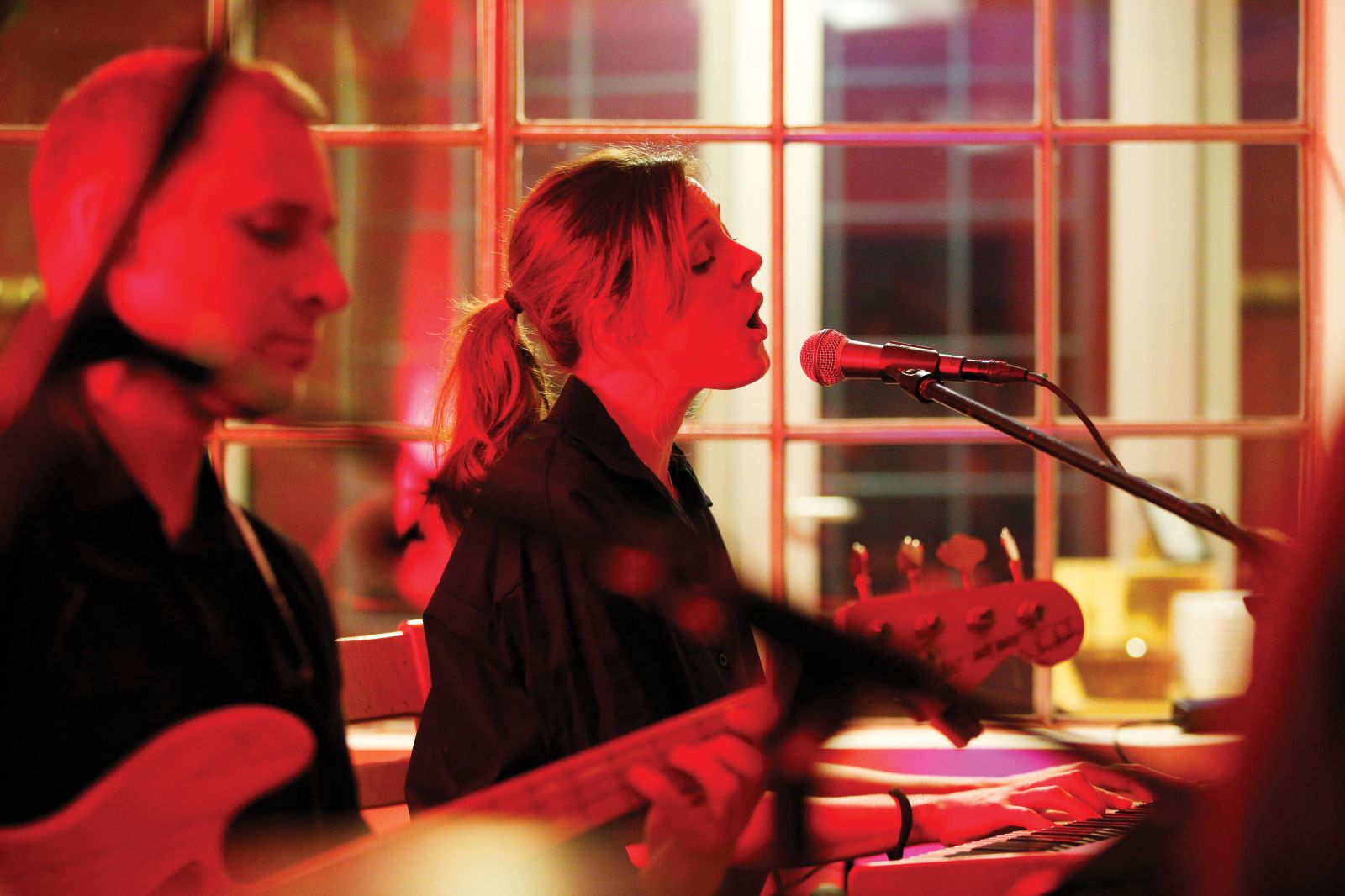 Ivana Novak in oblike duha; uglasbena poezija Borisa A. Novaka, Sozvočja sveta, Hostel Celica, LJ | Borut Krajnc