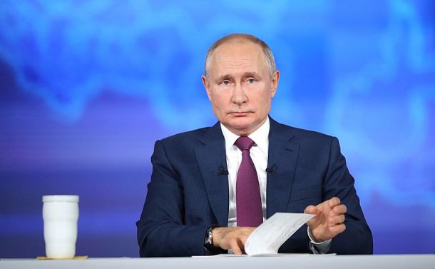 Vladimir Putin, ruski predsednik, opozarja zahodne sile
