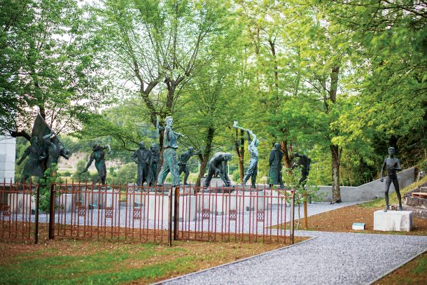 Nova postavitev zbirke kipov s tematiko NOB, ki je bila prej v Parku Brdo, skupaj s kipi iz Vile Bled in iz Poljč. 