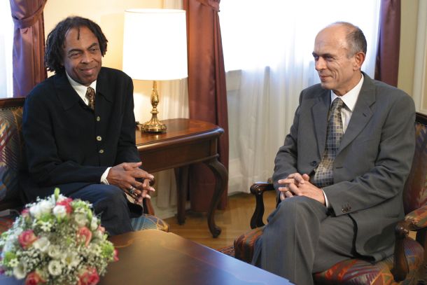 Leta 2003 je bil v času svojega ljubljanskega koncerta že brazilski minister za kulturo, zato je Gilberta Gila med drugim sprejel tudi takratni predsednik republike Janez Drnovšek.