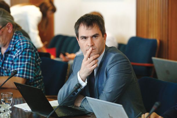 Generalni direktor RTV Slovenija Andrej Grah Whatmough na razpravi o noveli zakona o RTV, ki bi pomenila konec njegove vladavine 