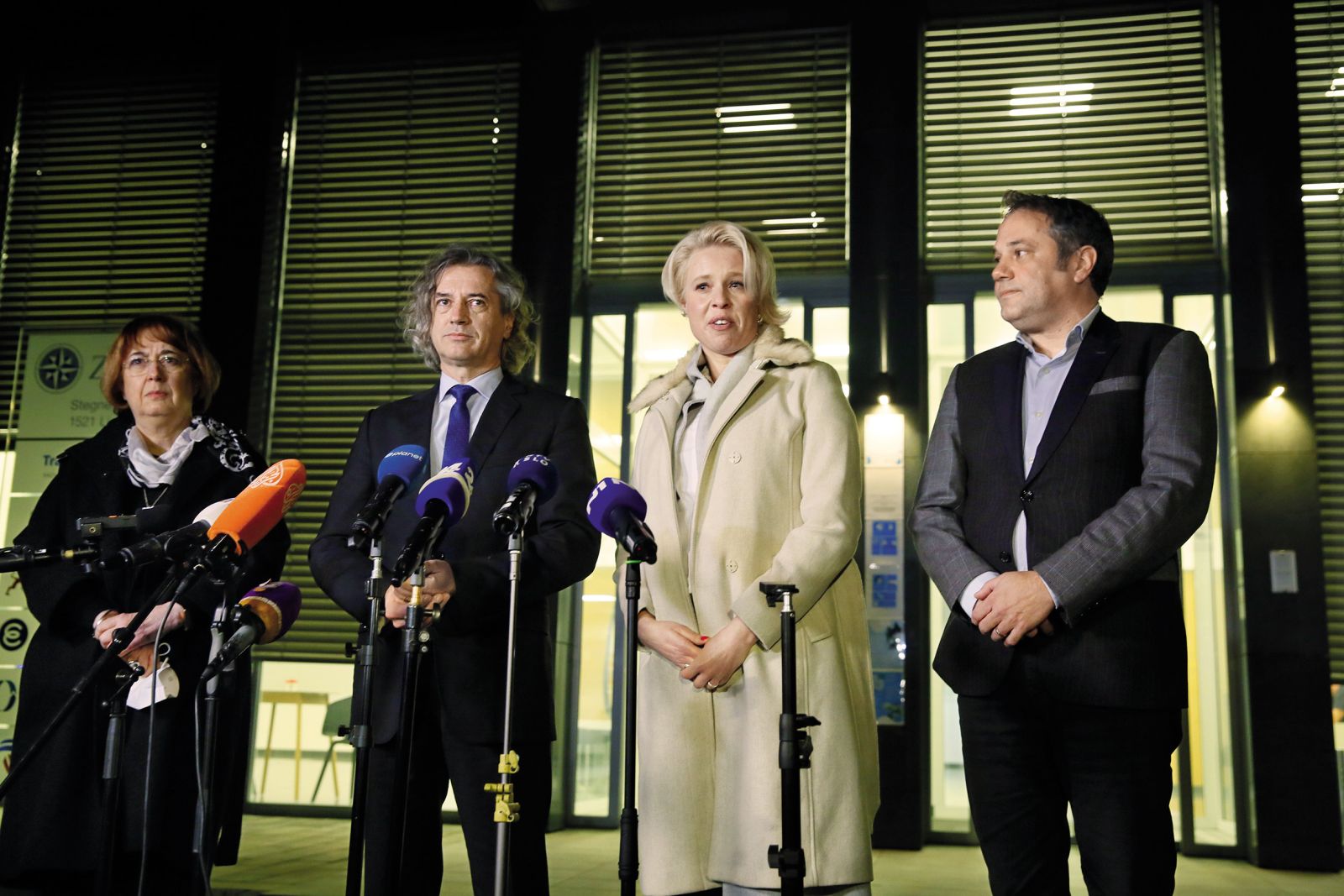 Mirta Koželj, Robert Golob, Urška Klakočar Zupančič in Matej Arčon – ekipa Gibanja svoboda