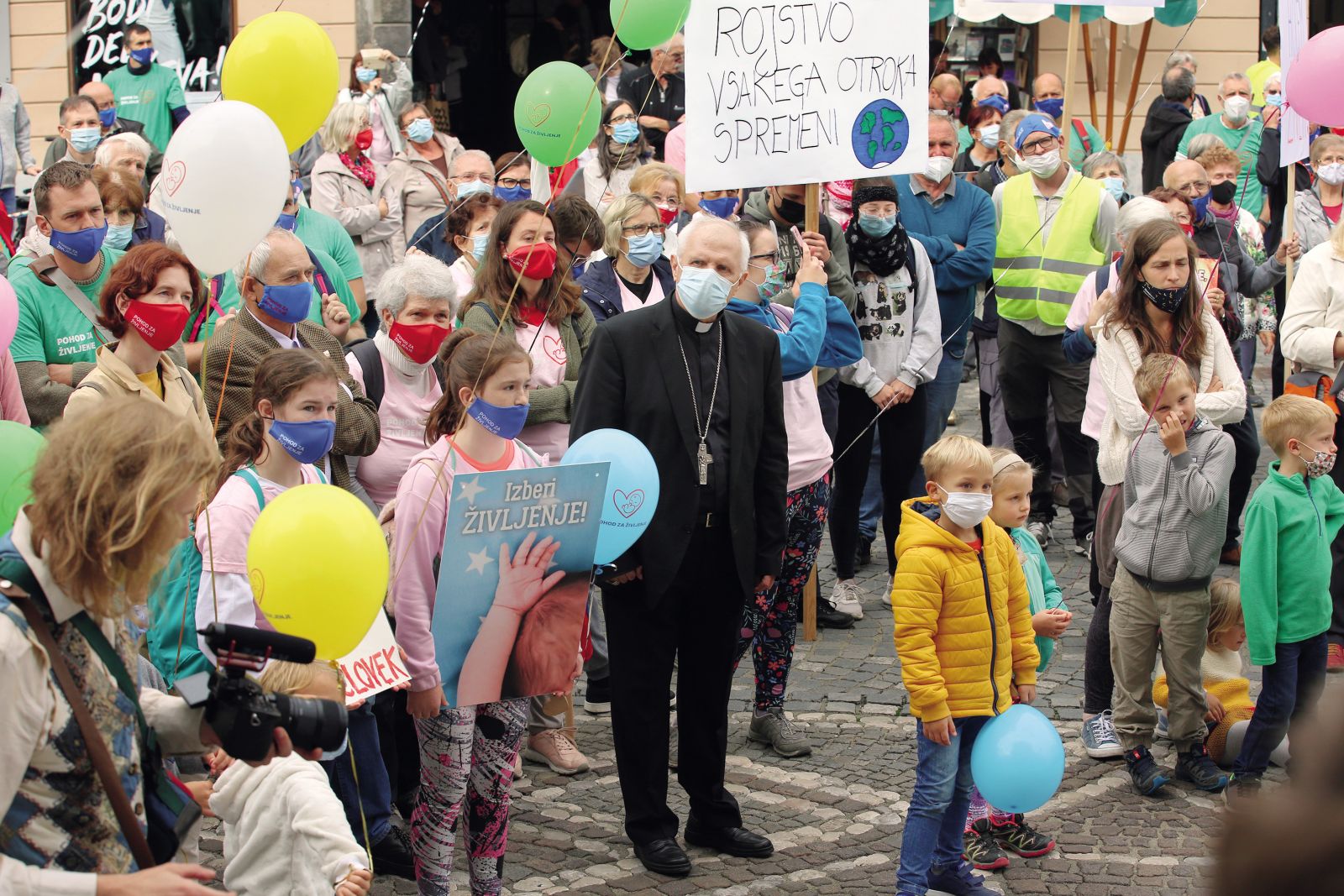 Letošnjega »Pohoda za življenje«, zbora nasprotnikov splava, se je udeležil tudi ljubljanski nadškof Stanislav Zore