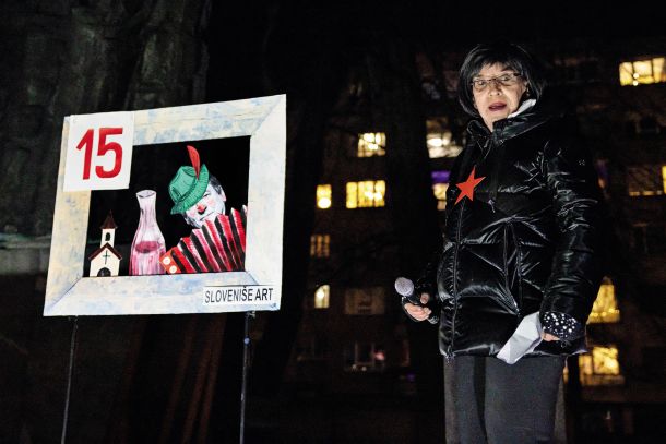 Svetlana Makarovič na petkovem protestu