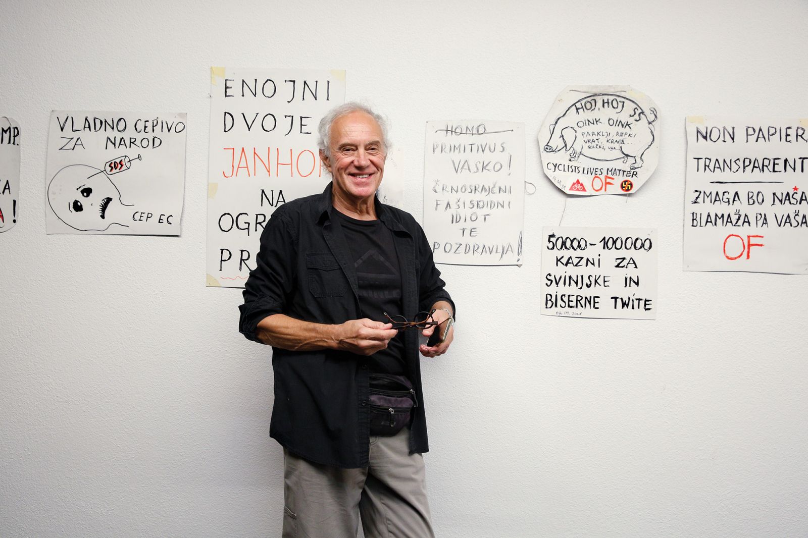 Ivo Prančič – petkovi kolesarski transparenti, klubska soba galerije Bažato, LJ | Borut Krajnc