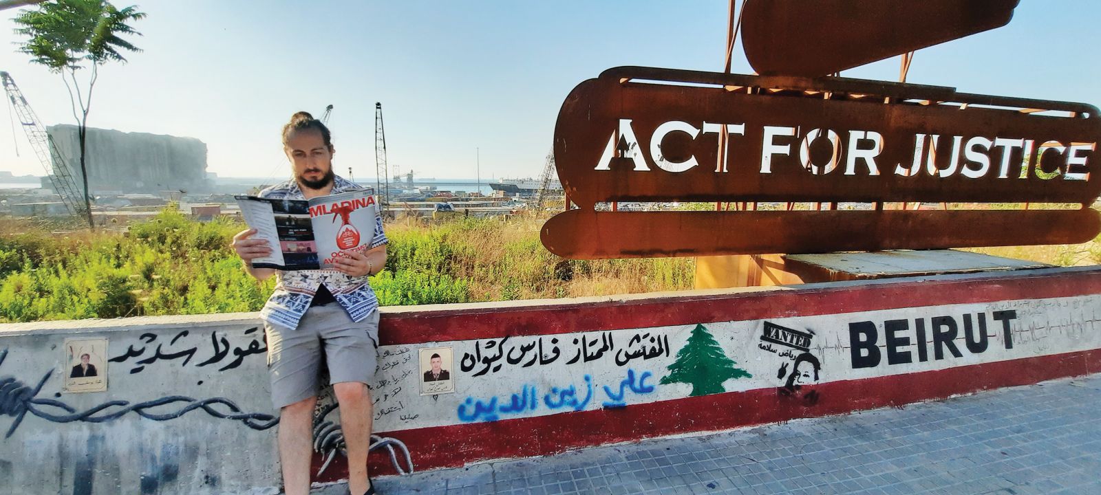 Zid z imeni umrlih v eksploziji 4. avgusta 2020, Bejrut, Libanon | Aya Hibri