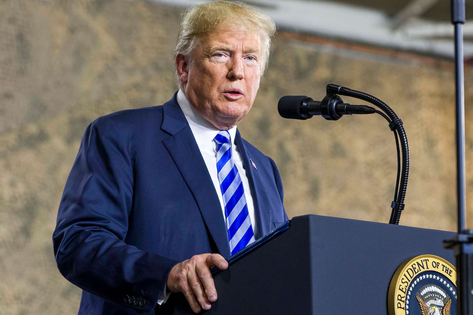 Nekdanji ameriški predsednik Donald Trump pravi, da je žrtev trenutne oblasti 