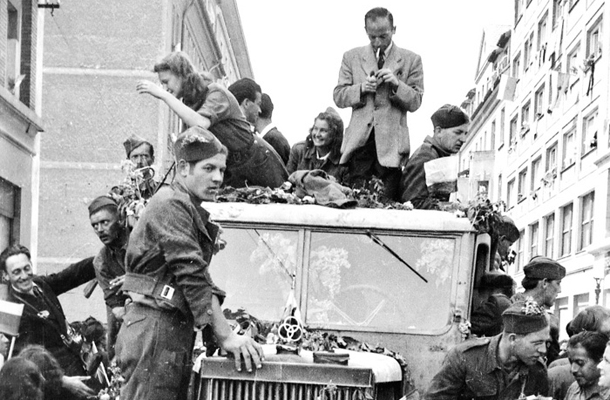 Ljubljana, 9. maj 1945© Rudi Stopar, hrani: Muzej novejše zgodovine Slovenije