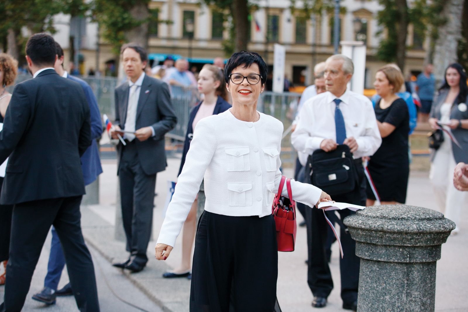Je odmevna poteza Marte Kos nova vrlina v slovenski politiki?