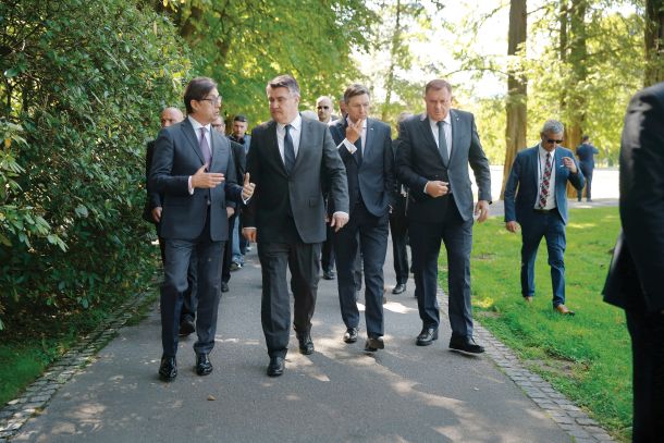 Predsednik Severne Makedonije Stevo Pendarovski, hrvaški predsednik Zoran Milanović, Borut Pahor in član predsedstva BiH Milorad Dodik na srečanju pobude Brdo-Brioni    