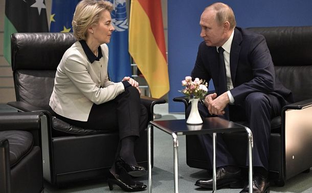 Ursula von der Leyen in Vladimir Putin leta 2020, še pred rusko invazijo Ukrajine 