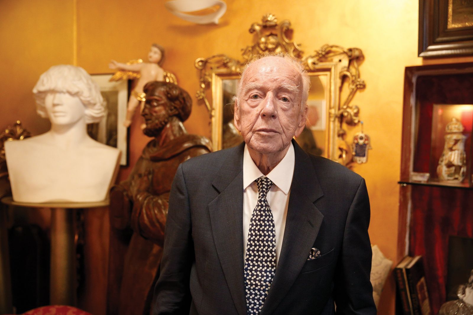 Budimir Lončar na predstavitvi svoje knjige v Mini teatru v Ljubljani