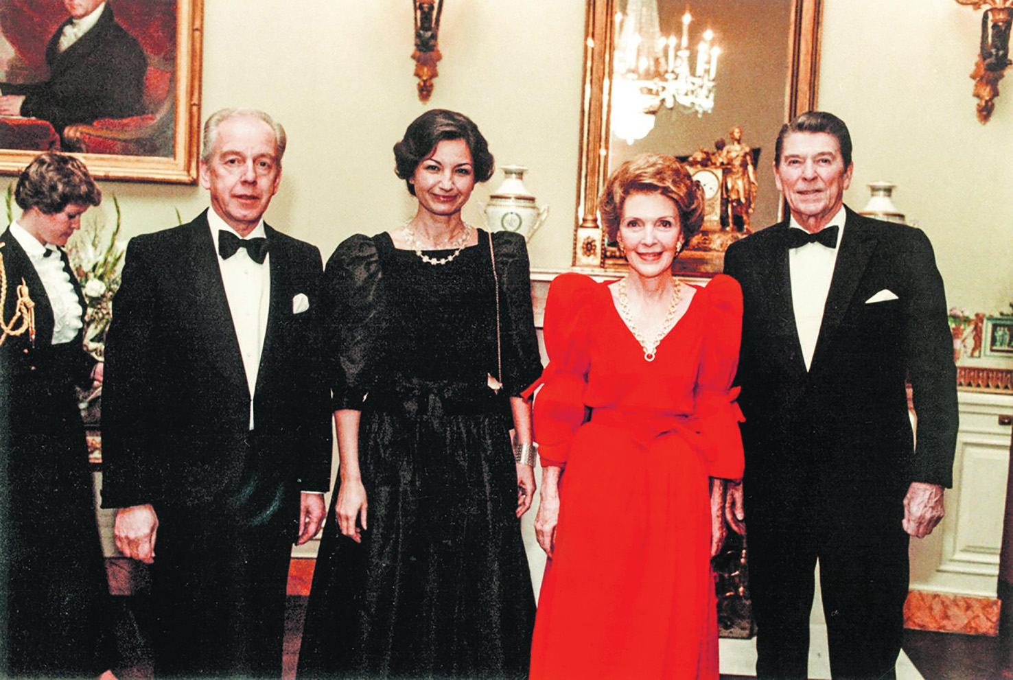 Budimir Lončar z ženo Janjo na sprejemu pri ameriškem predsedniku Reaganu in njegovi ženi Nancy leta 1982