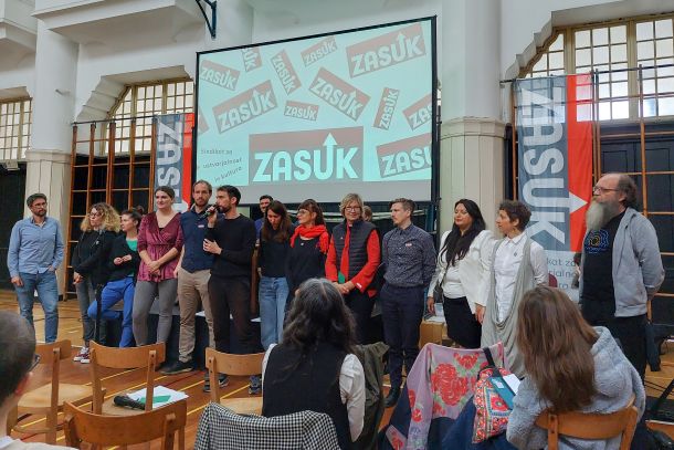 V Ljubljani je potekala ustanovna skupščina novega sindikata za ustvarjalnost in kulturo Zasuk. Združeval bo delavke in delavce v kulturno-ustvarjalni panogi, ki večinoma delujejo kot zunanji izvajalci javnih zavodov, nevladnih organizacij in podjetij.