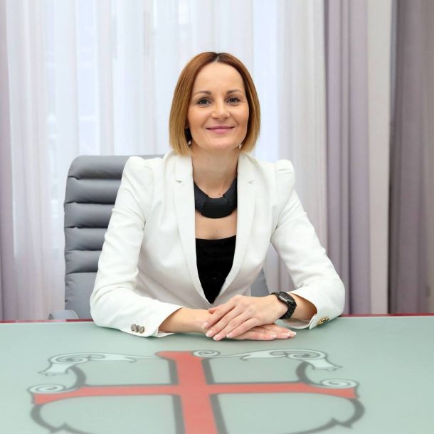 Med ženskami, ki so v nedeljo osvojile županske stolčke, je tudi Nuška Gajšek, ki bo tudi v prihodnjem mandatu vodila Mestno občino Ptuj.