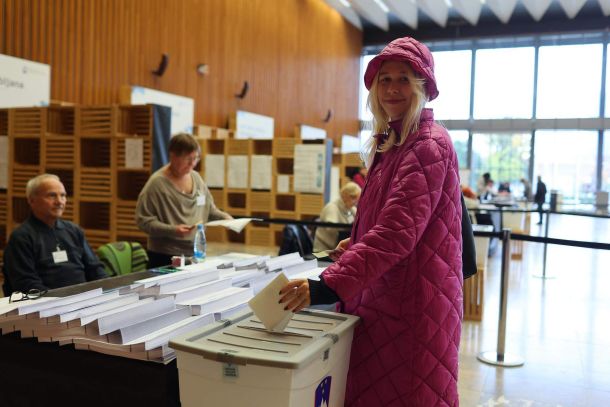 o na predčasnem glasovanju svoj glas oddale tudi članice Inštituta 8. marec, ki v kampanji državljanke in državljane pozivajo k čim višji udeležbi na referendumu ... 