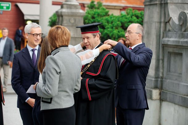 Minister za izobraževanje Igor Papič še v času, ko je bil rektor ljubljanske univerze 