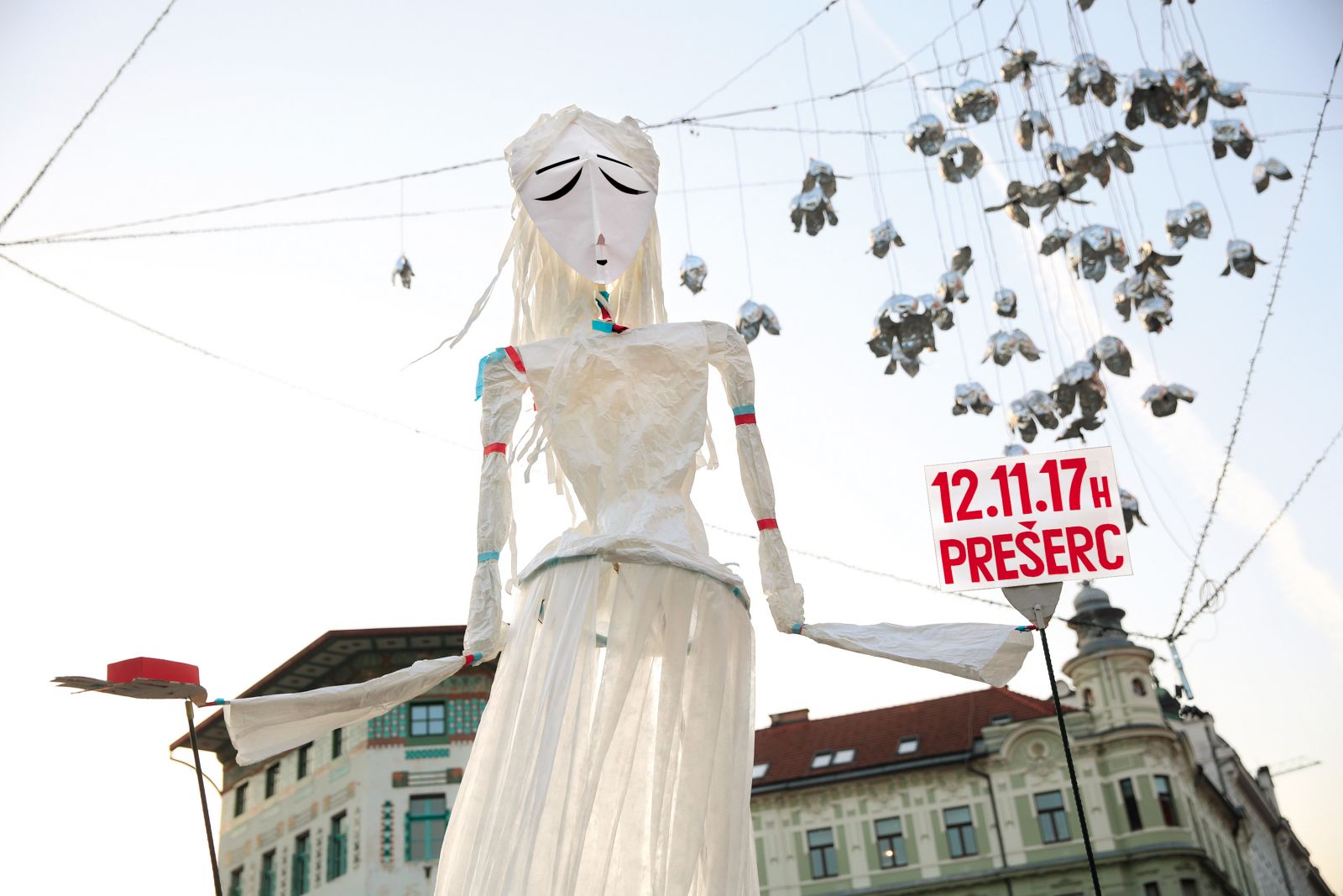 Eden izmed množice pozivov na proteste v času vlade Janeza Janše