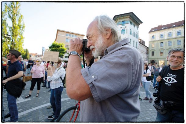 Karpo Godina na kolesarskem protestu junija 2020