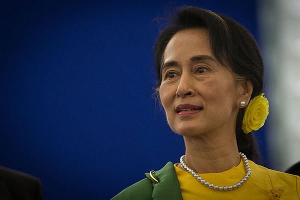 Odstavljena mjanmarska voditeljica Aung San Suu Kyi 