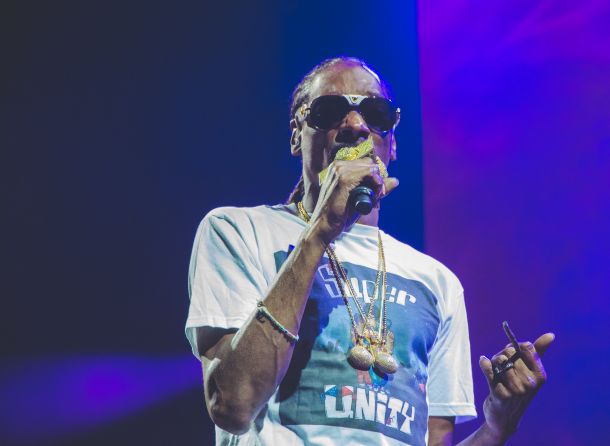 Raper Snoop Dogg bo eden od voditeljev American Song Contest