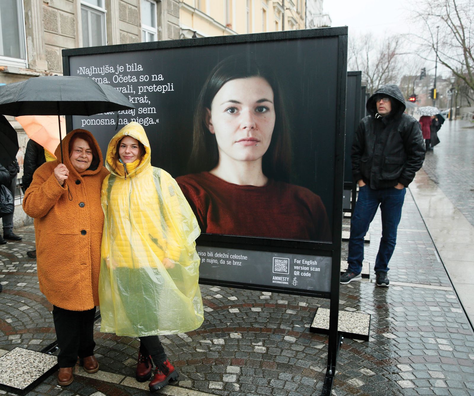 Mirjana Učakar in Aleksandra Todorović Novak; Gallusovo nabrežje, LJ | Borut Krajnc