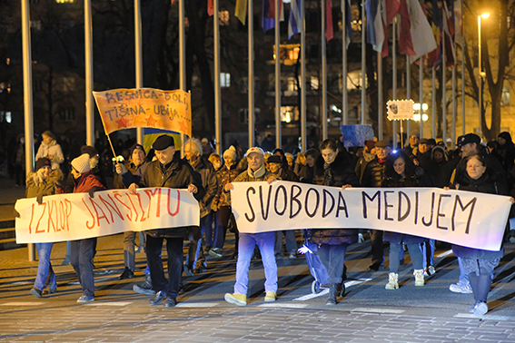 Petkov protest za zaščito neodvisnih medijev