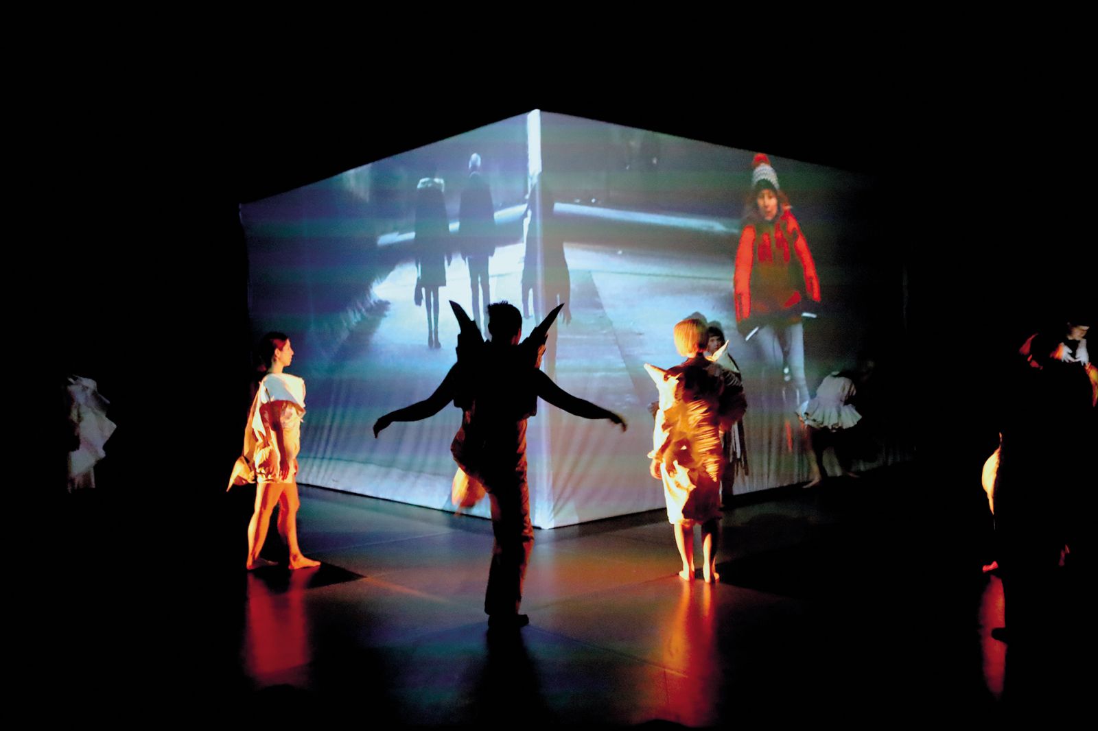 Creative Bodies, Movements and Live - Vulnerable performance; Pekinpah, Španski borci, LJ | Sunčan Stone