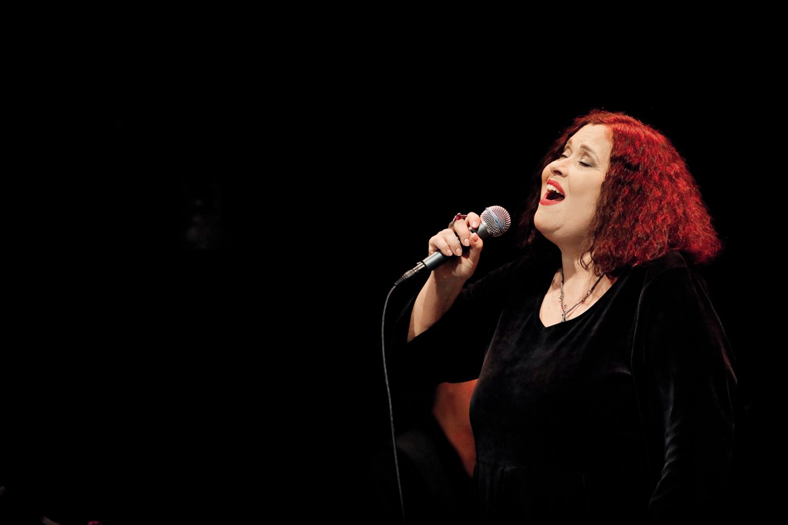 Mia Žnidarič & Big Band RTV Slovenija: Obarvana, Ars in Drama, LJ | Sunčan Stone